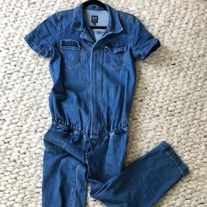 Gap maternity coveralls / jumpsuit
